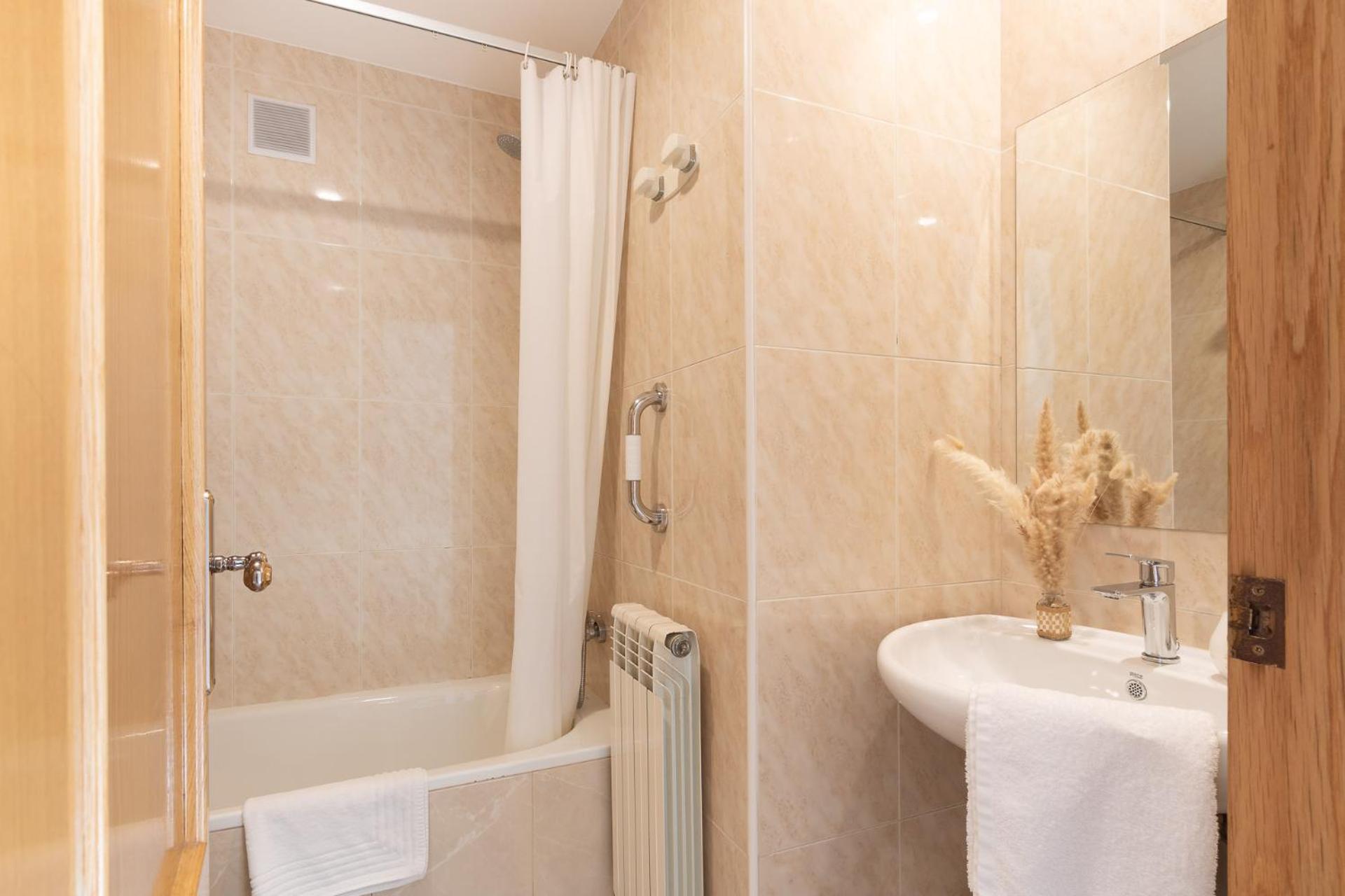 Hostal Lobrega Torrecilla en Cameros Esterno foto